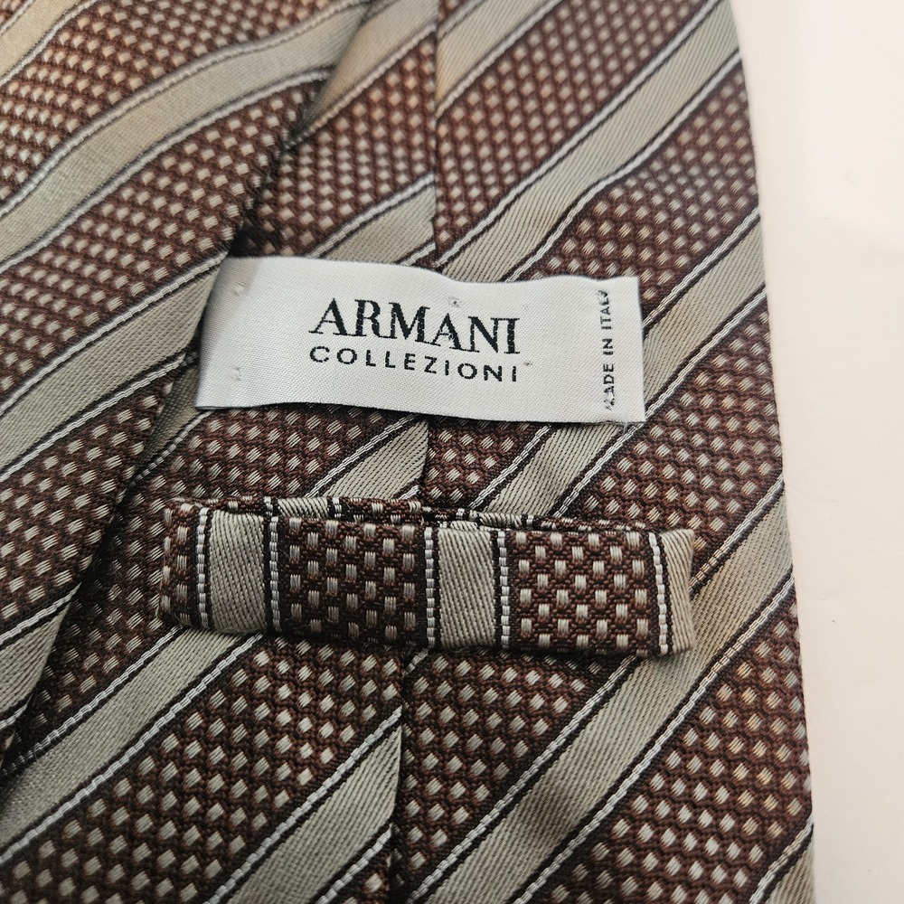 Armani Collezioni Designer Tie Brown Beige Stripe Pattern 100% Silk Italy Luxury
